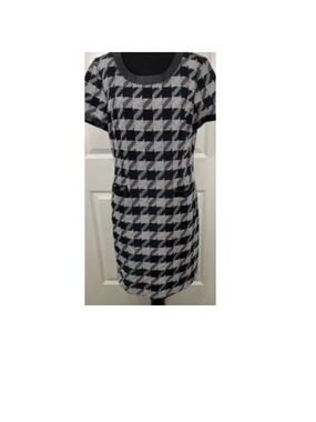 Karl Lagerfeld Black and White Houndstooth Midi Dress